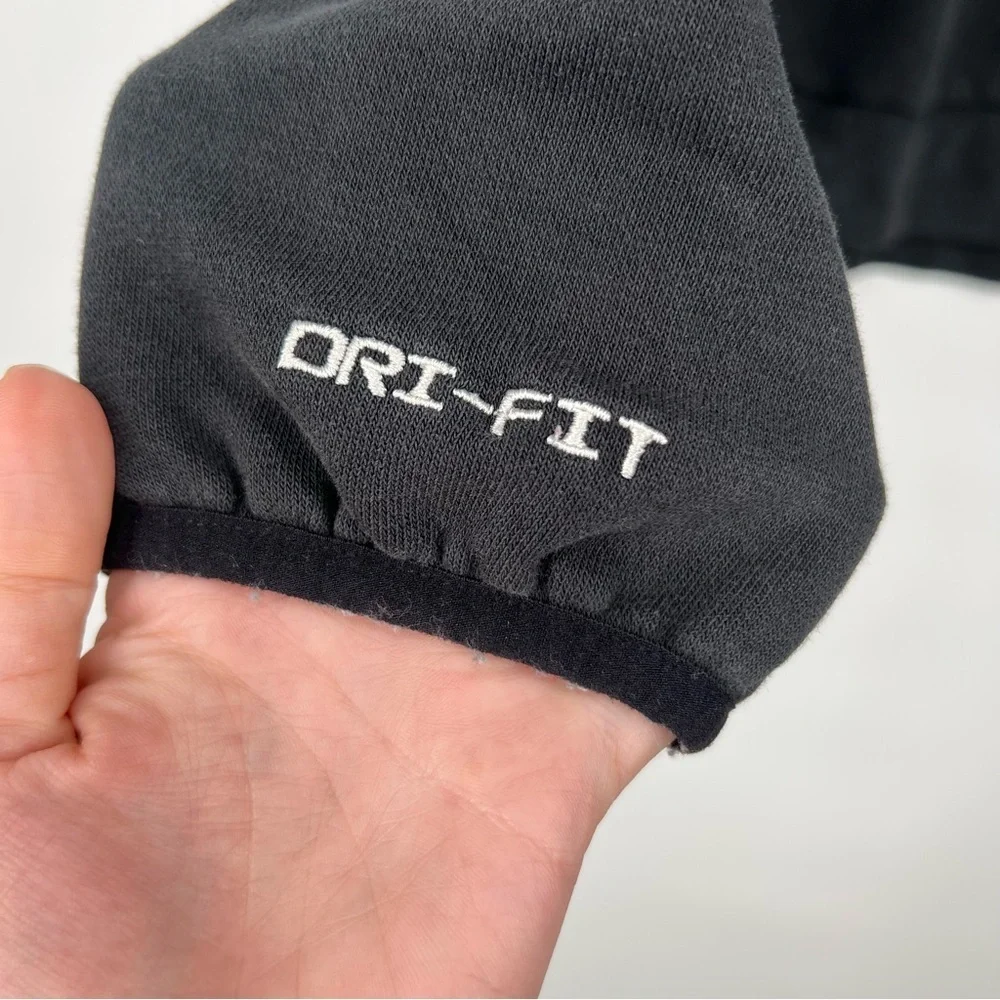 Nike Black Swoosh Fly Standard Issue Basketball Crew-Neck We Fly To Defy